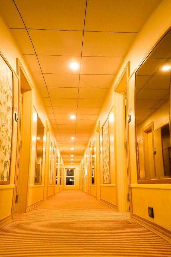 Kyriad Hotel Nashik By Othpl Εξωτερικό φωτογραφία