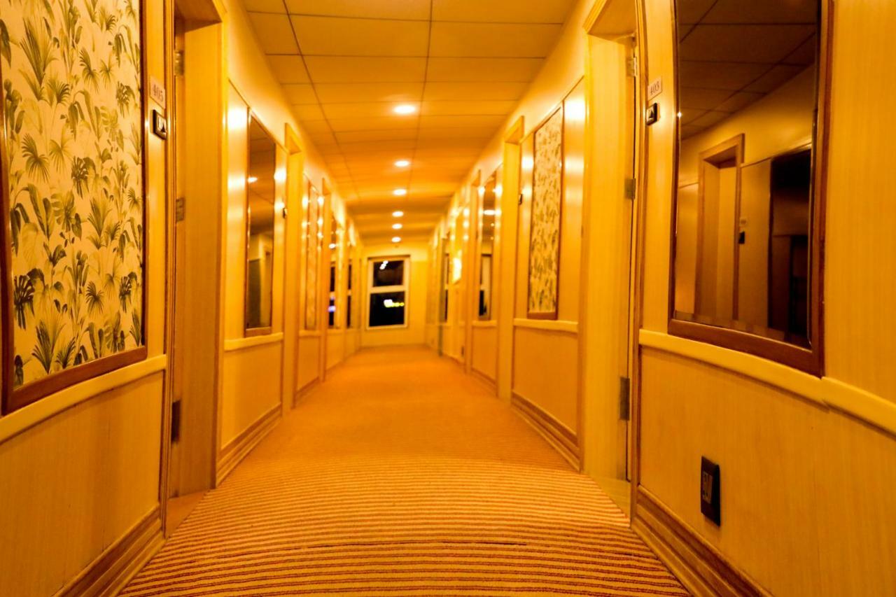 Kyriad Hotel Nashik By Othpl Εξωτερικό φωτογραφία